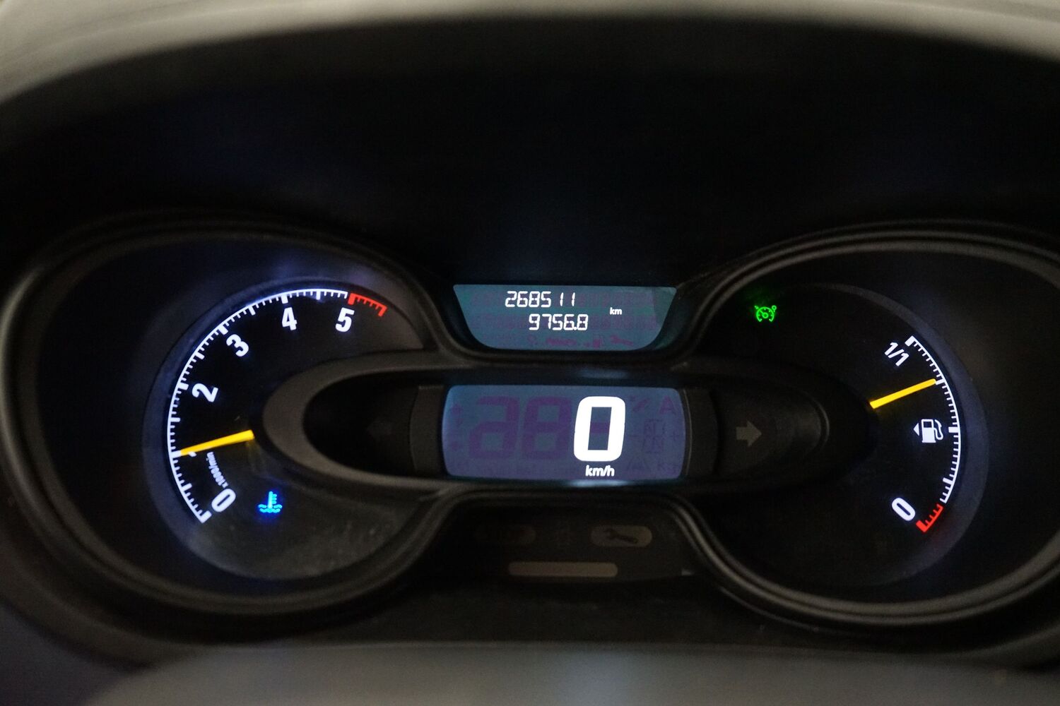 Opel Vivaro vaihtoauto