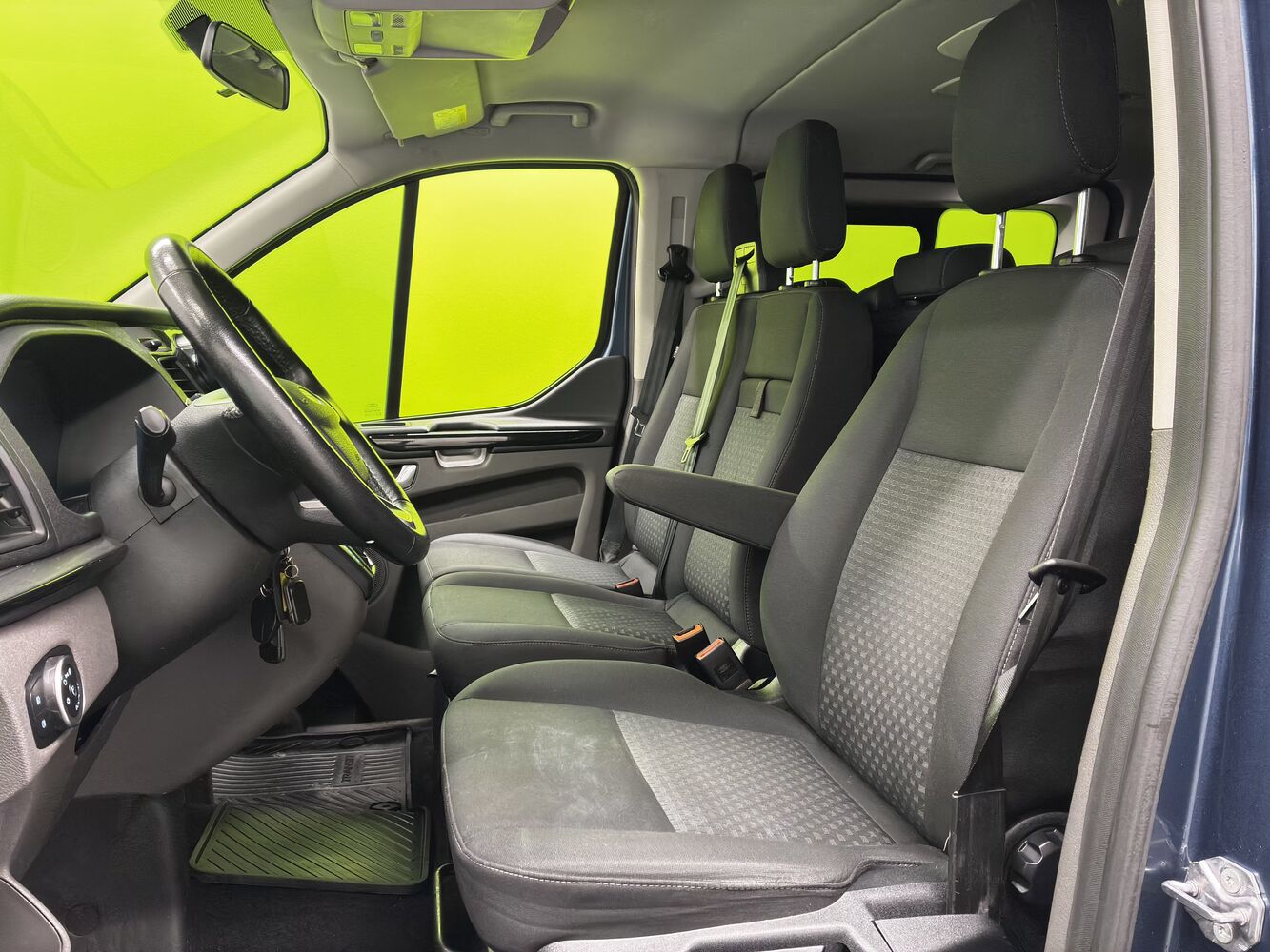 Ford Tourneo Custom vaihtoauto