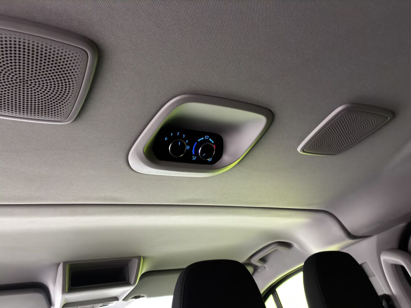 Ford Tourneo Custom vaihtoauto