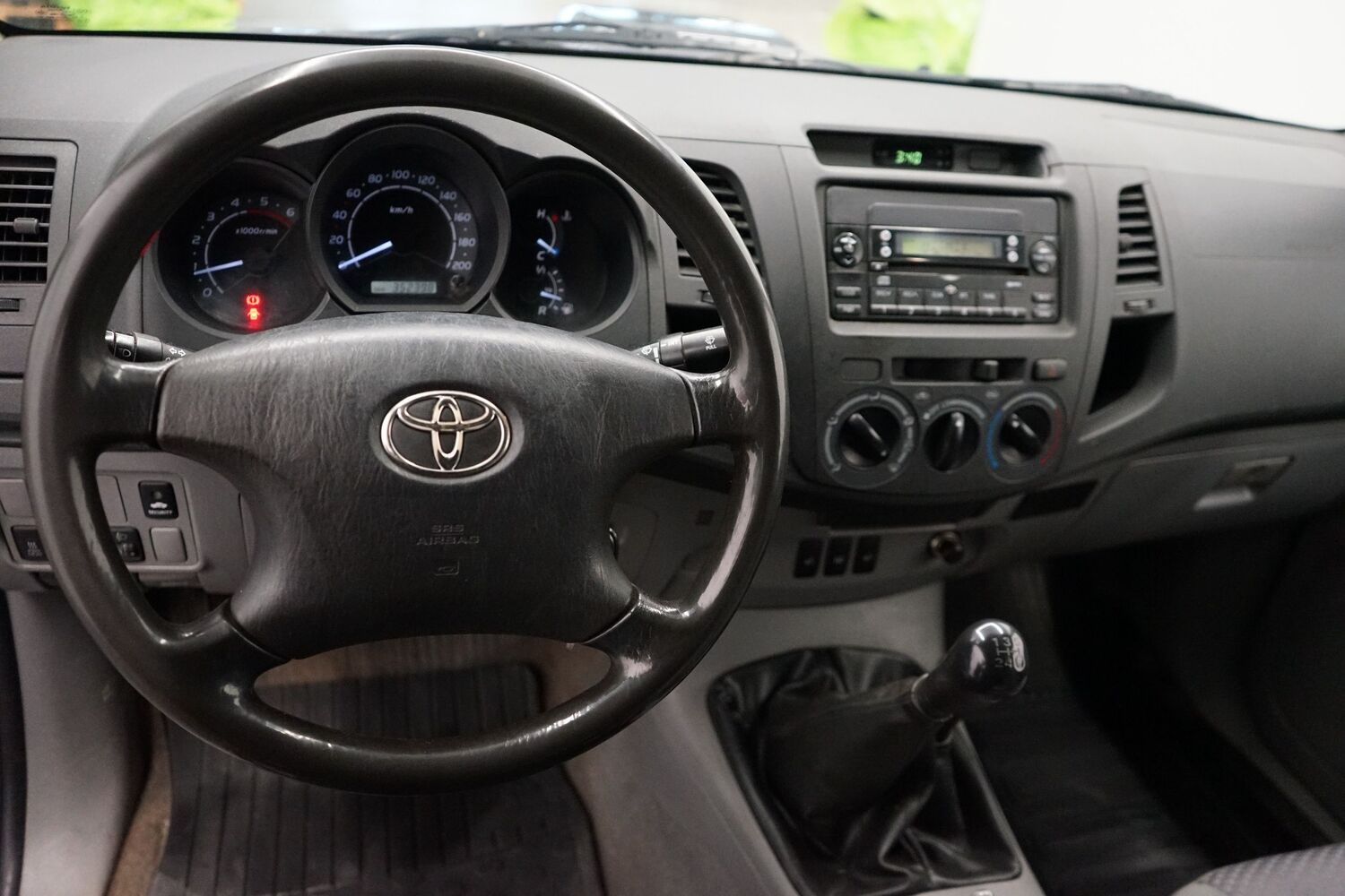 Toyota Hilux vaihtoauto