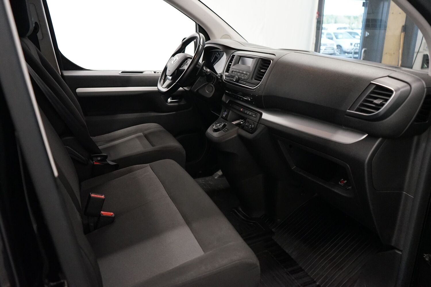 Toyota Proace Verso vaihtoauto