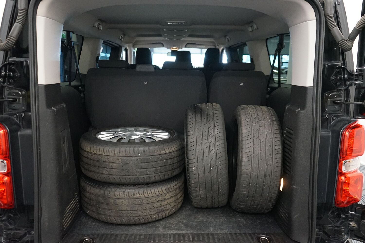 Toyota Proace Verso vaihtoauto
