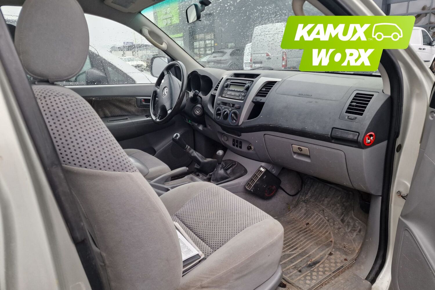 Toyota Hilux vaihtoauto