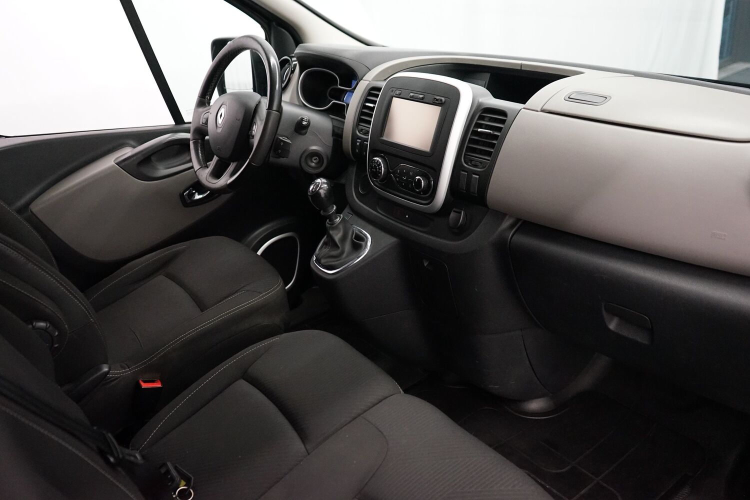 Renault Trafic vaihtoauto