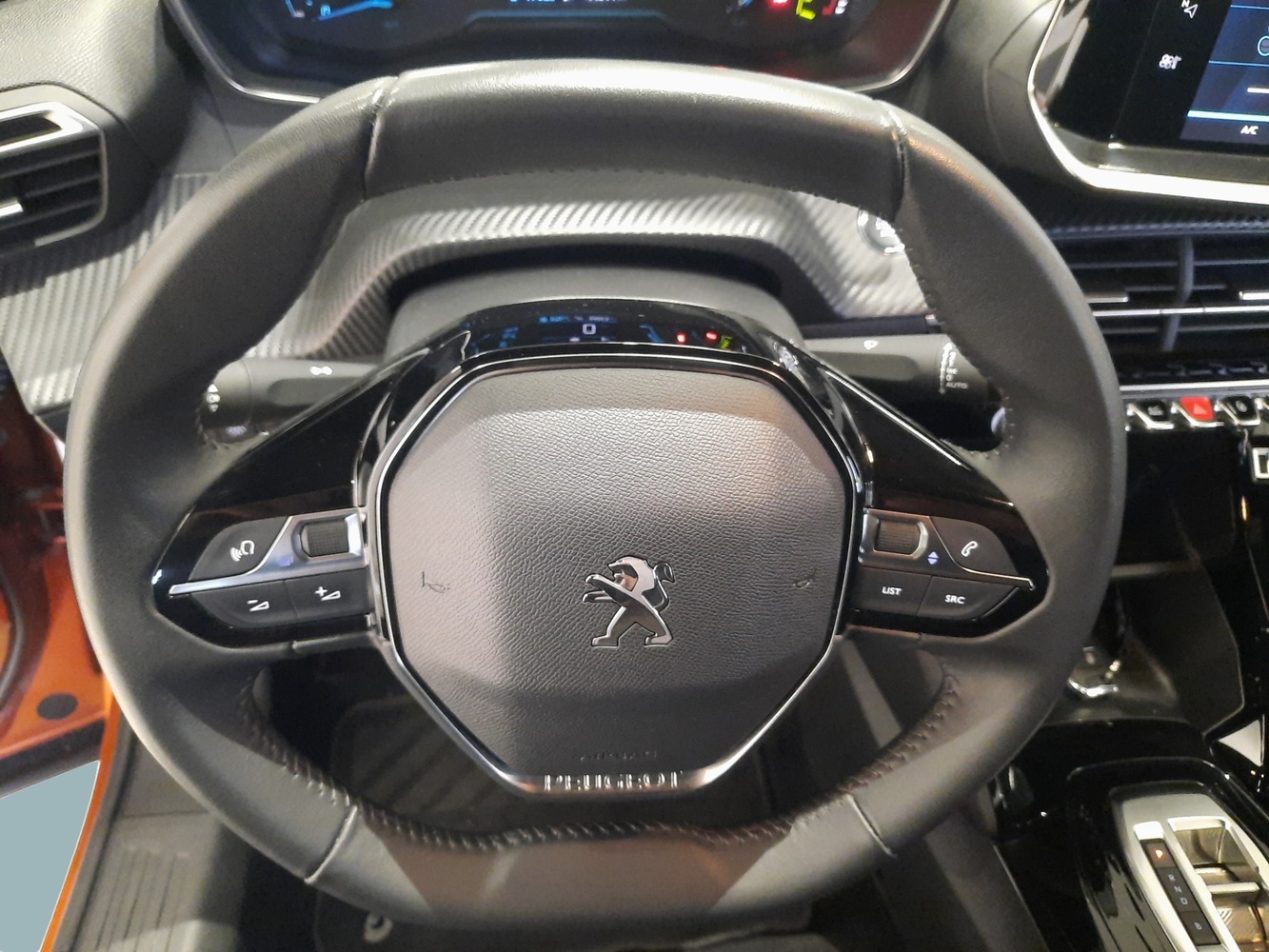 Peugeot e-2008 vaihtoauto