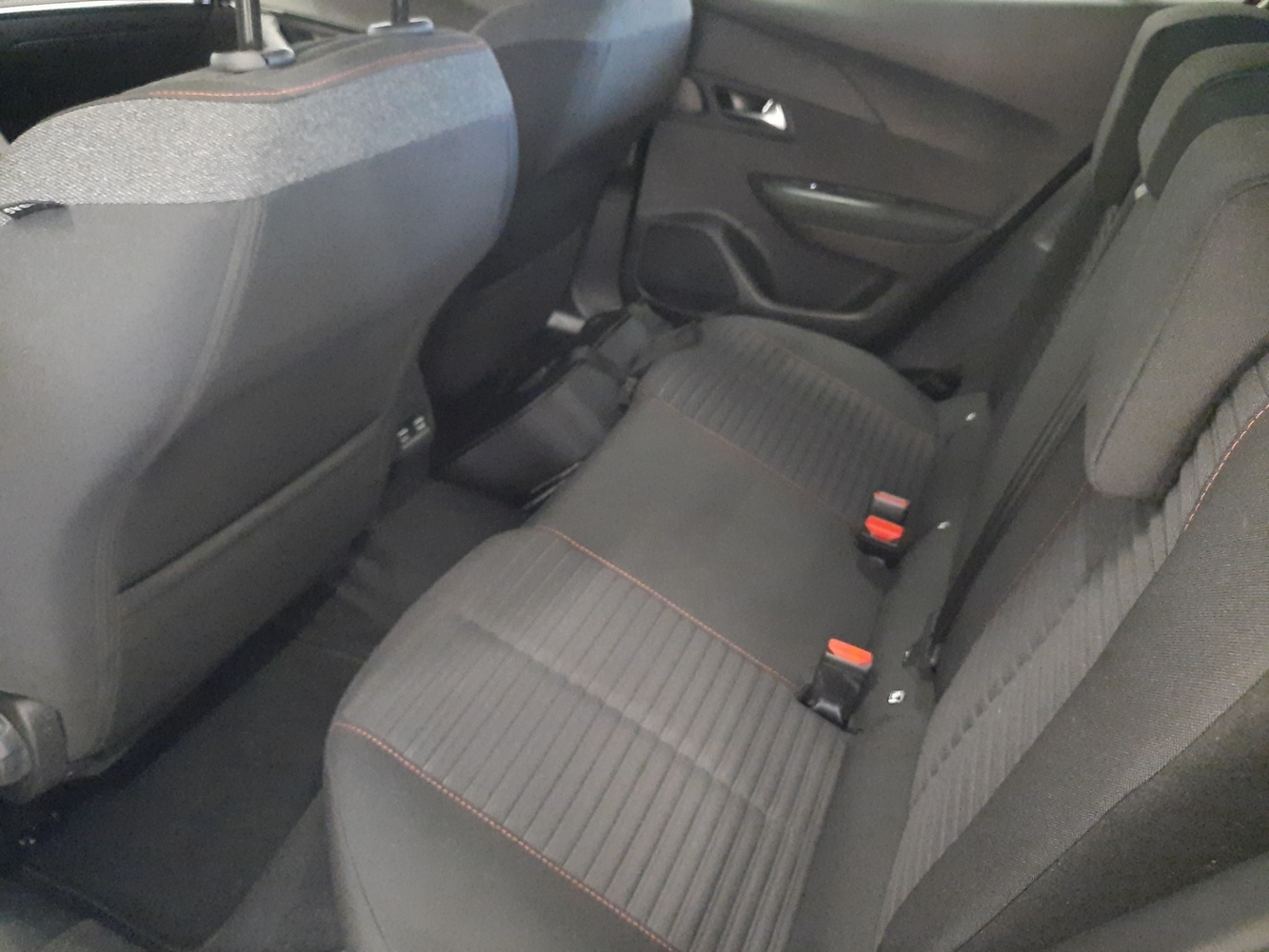 Peugeot e-2008 vaihtoauto