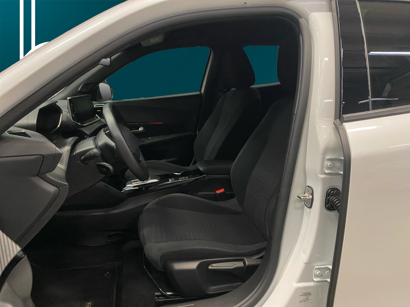 Peugeot e-2008 vaihtoauto
