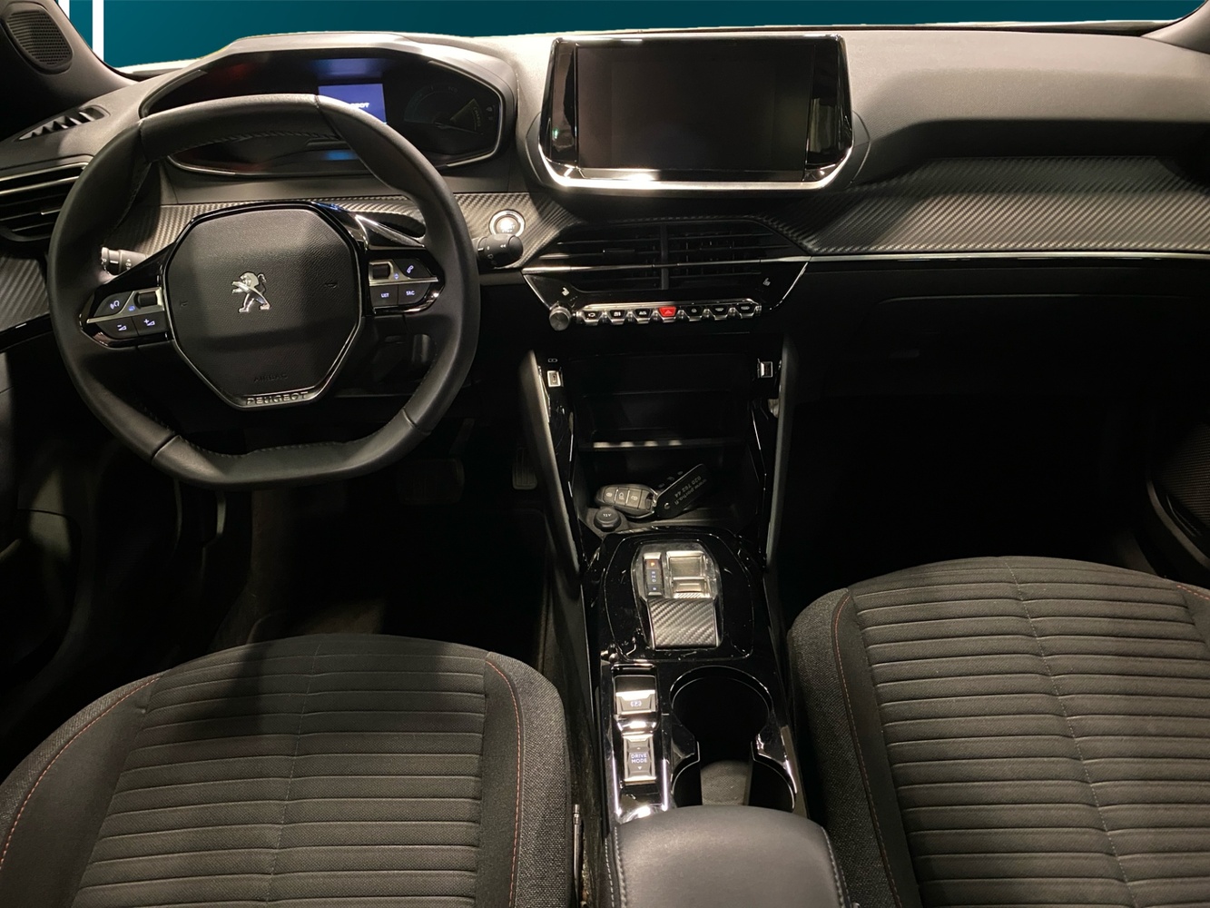 Peugeot e-2008 vaihtoauto
