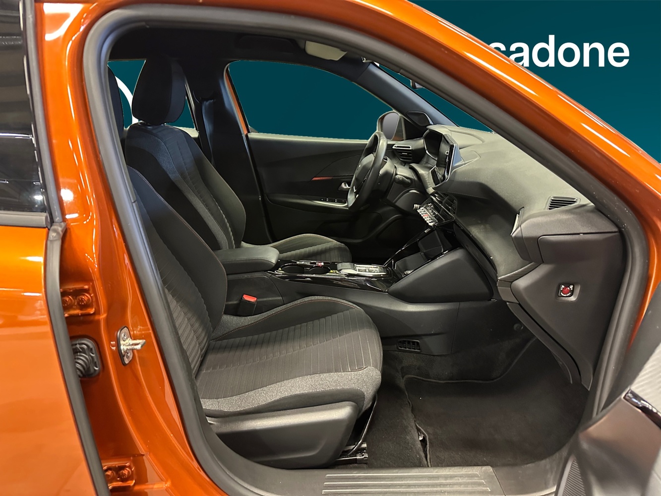 Peugeot e-2008 vaihtoauto