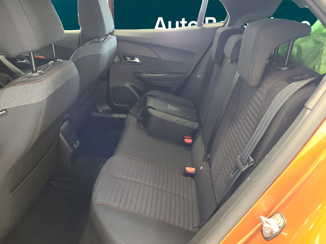 Peugeot e-2008 vaihtoauto