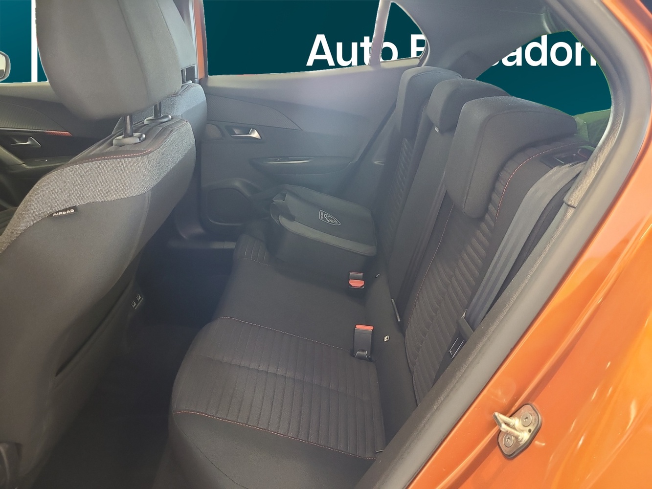 Peugeot e-2008 vaihtoauto