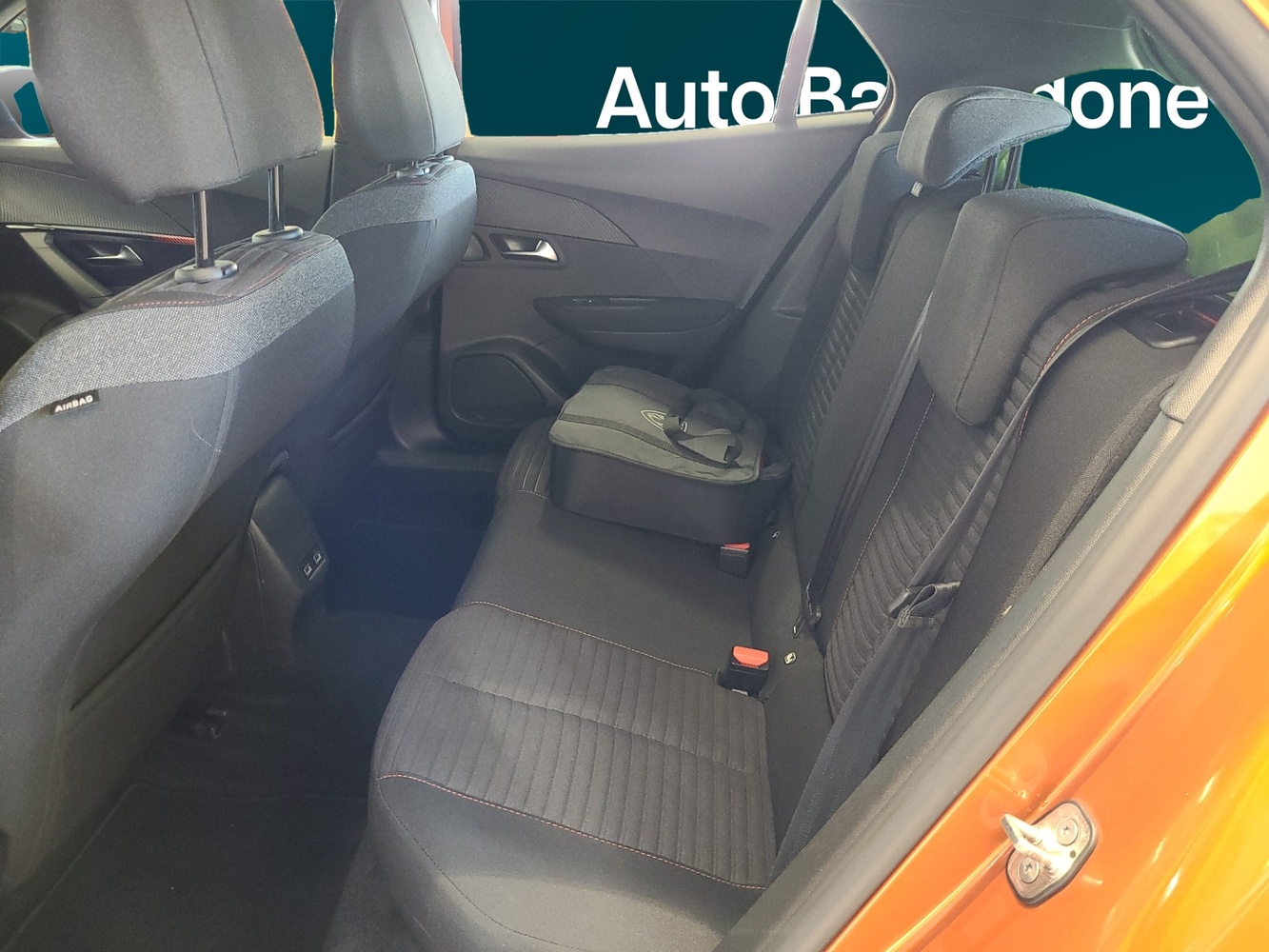 Peugeot e-2008 vaihtoauto