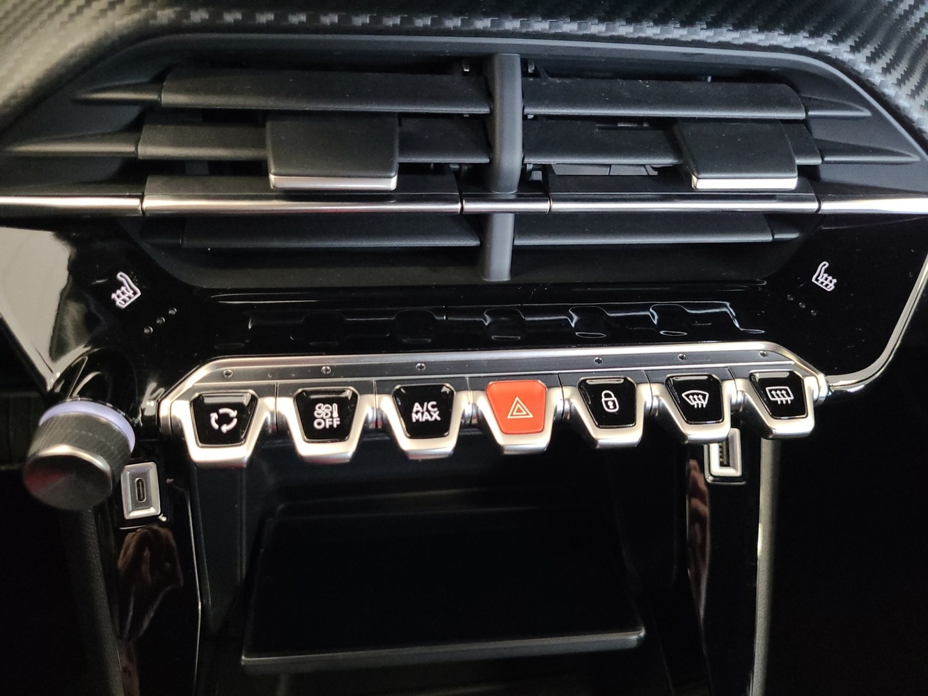 Peugeot e-2008 vaihtoauto