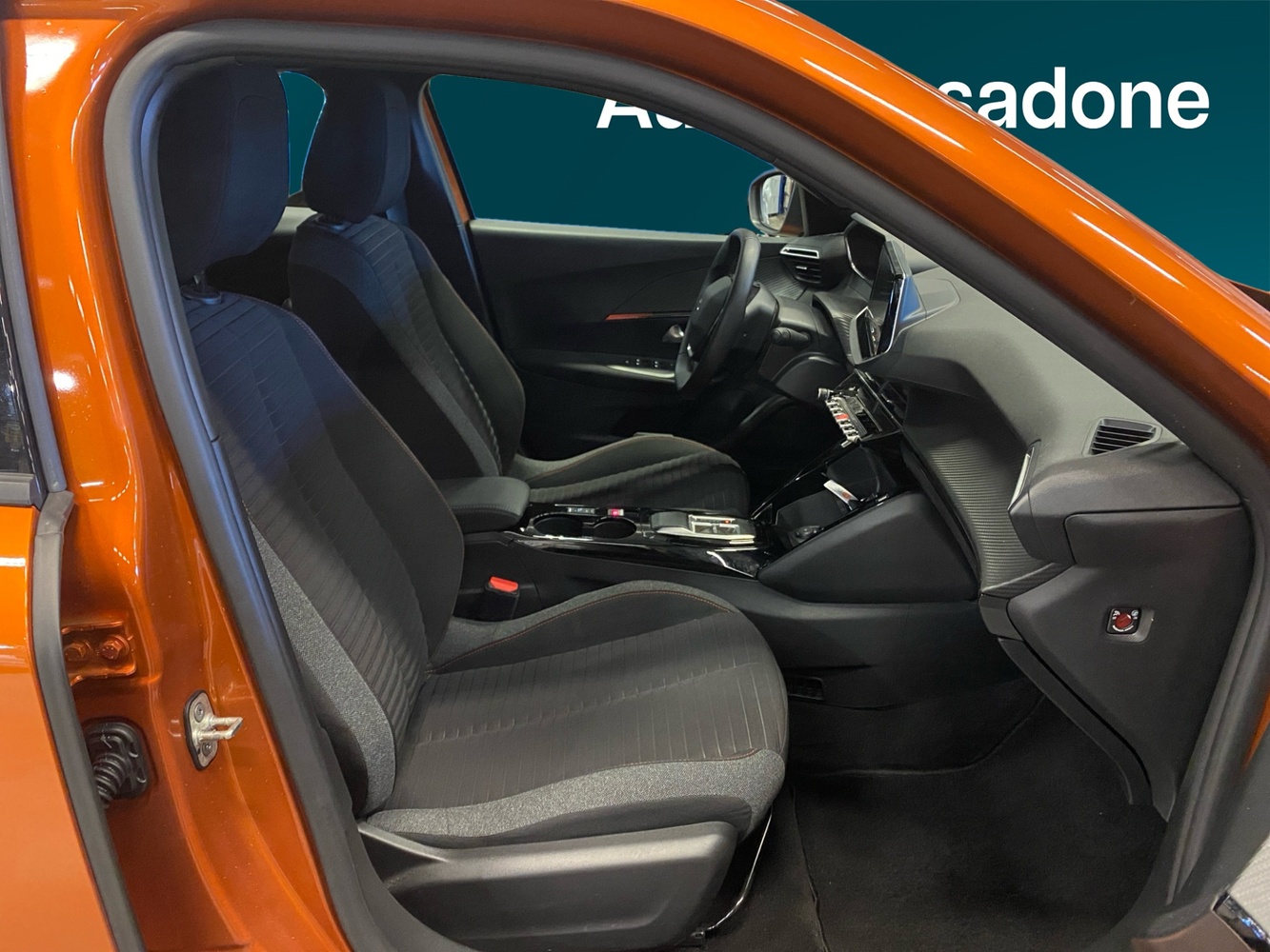 Peugeot e-2008 vaihtoauto