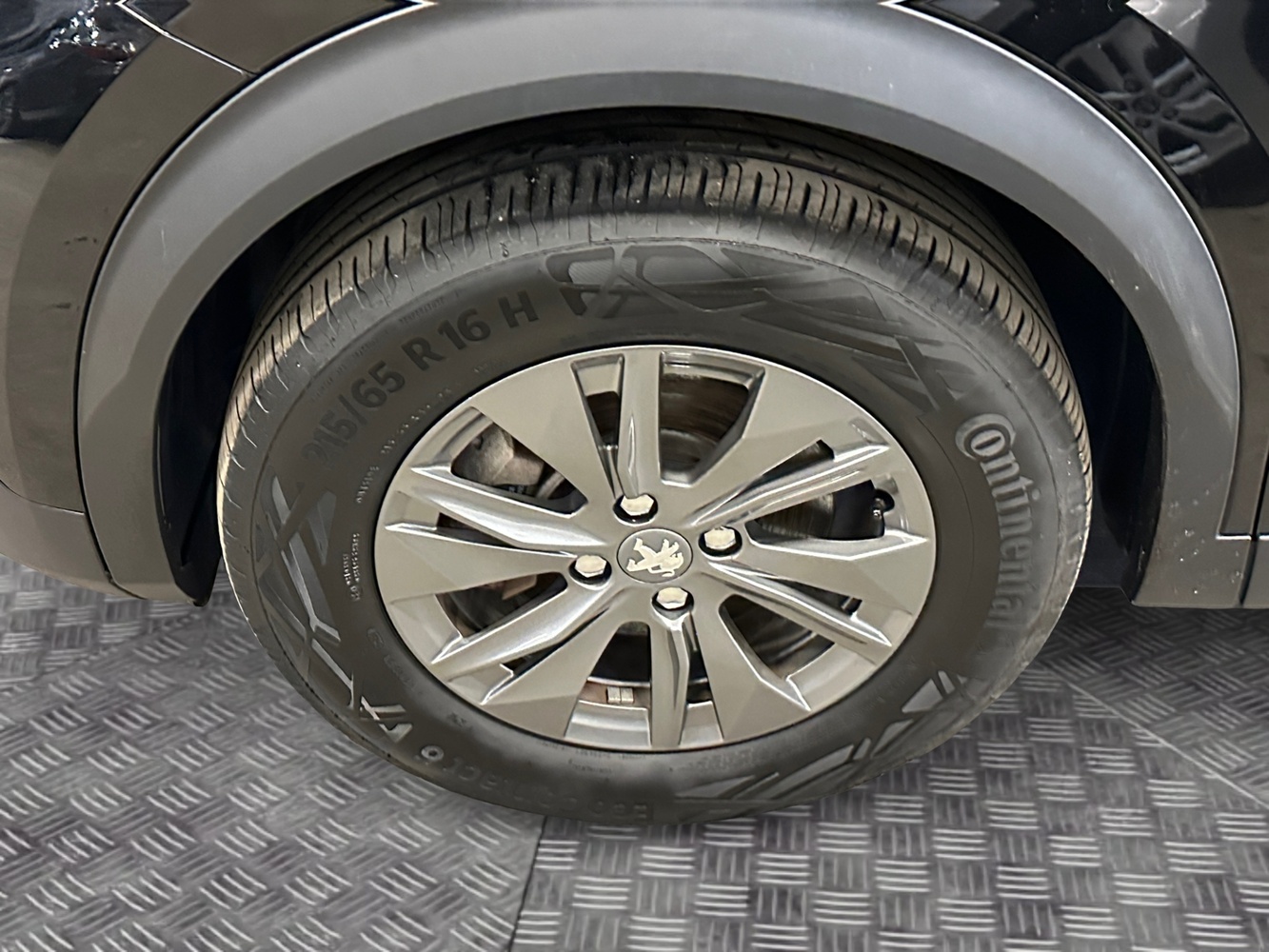 Peugeot e-2008 vaihtoauto