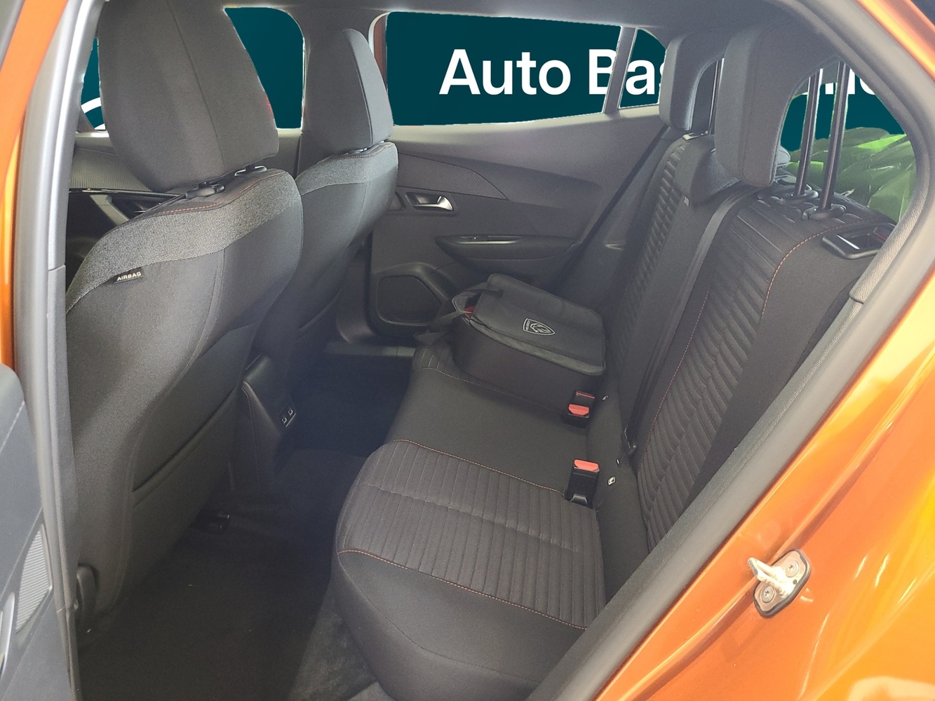 Peugeot e-2008 vaihtoauto