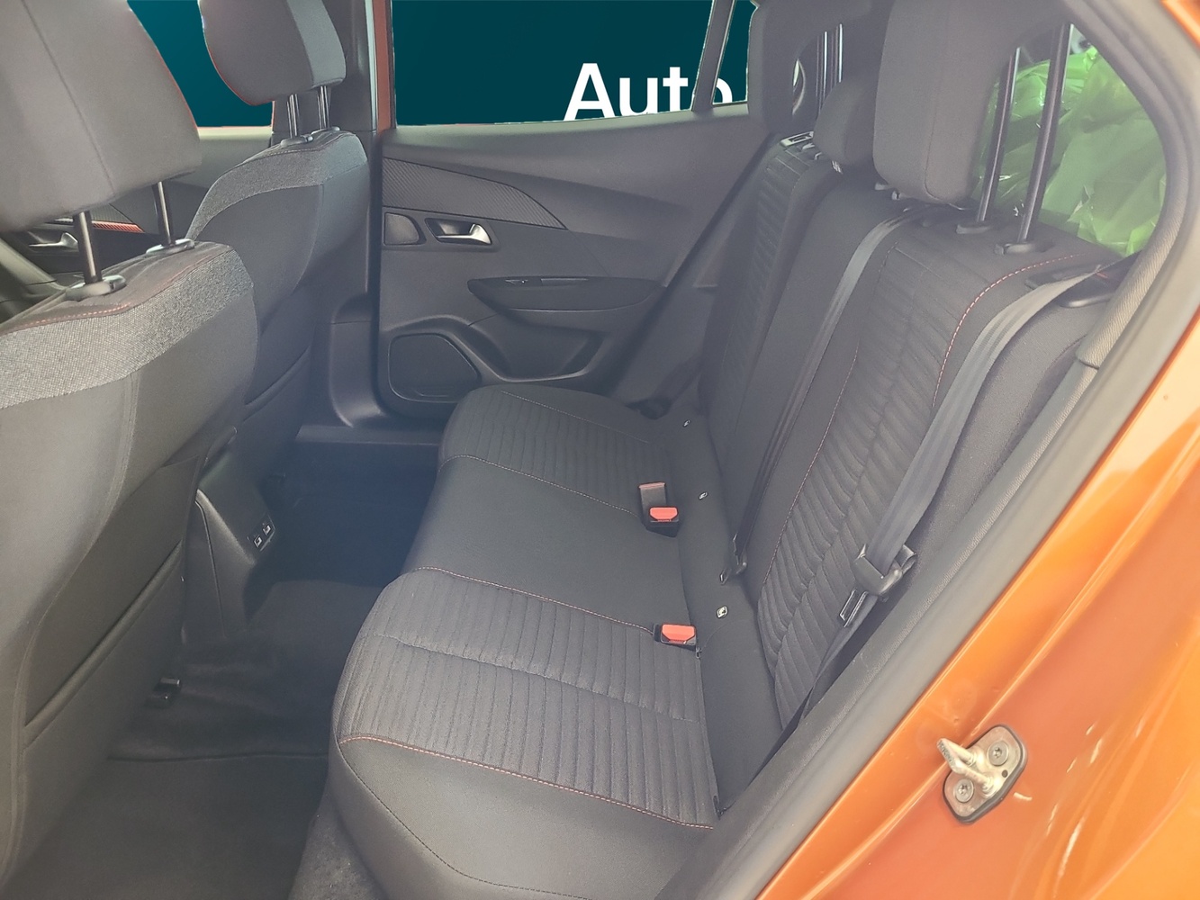 Peugeot e-2008 vaihtoauto