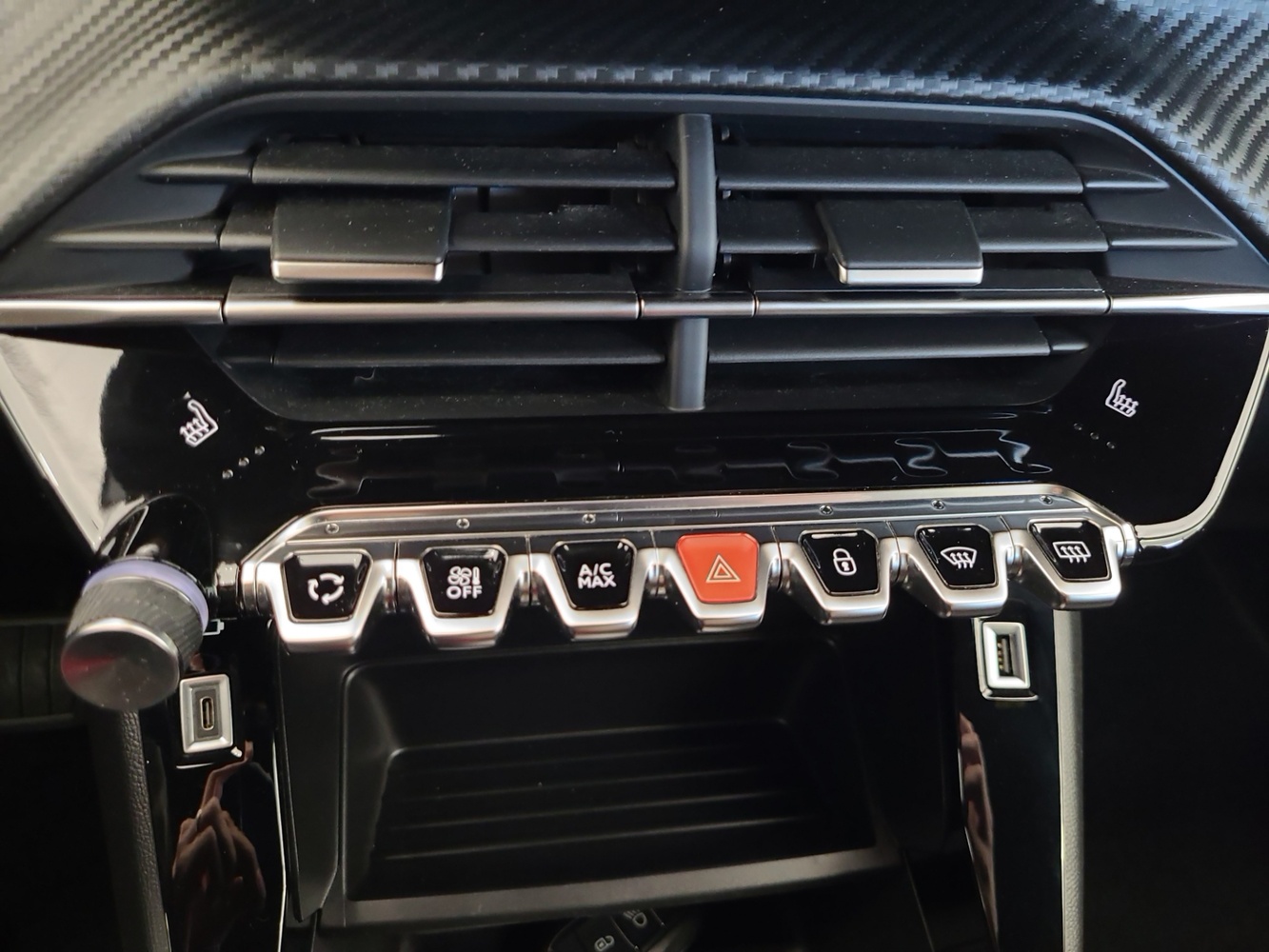 Peugeot e-2008 vaihtoauto