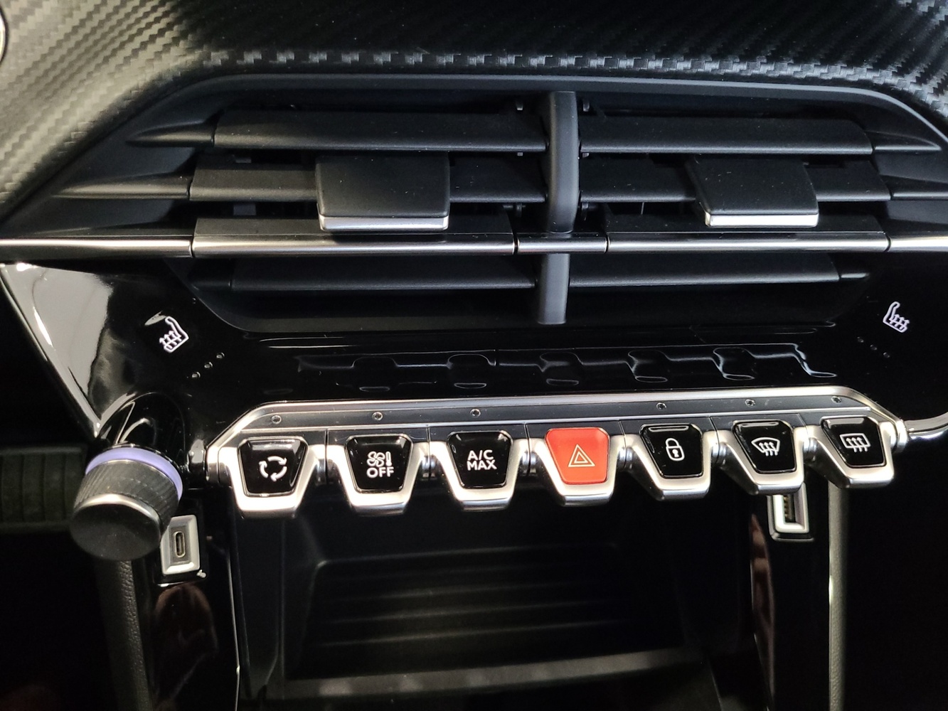 Peugeot e-2008 vaihtoauto