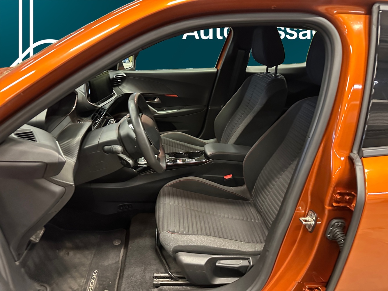 Peugeot e-2008 vaihtoauto