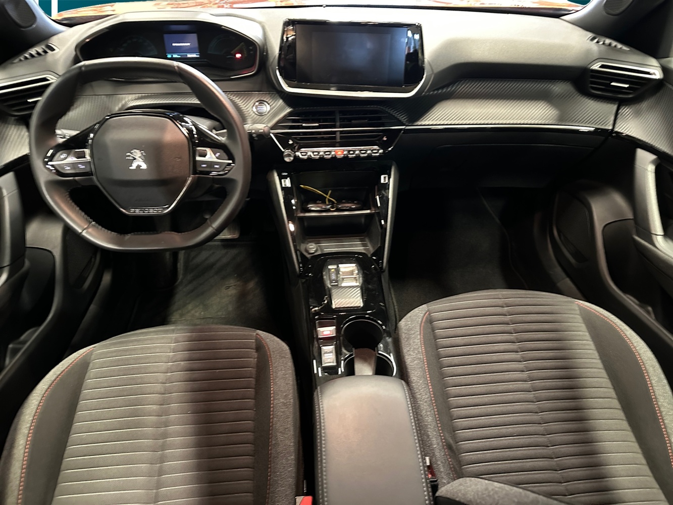 Peugeot e-2008 vaihtoauto
