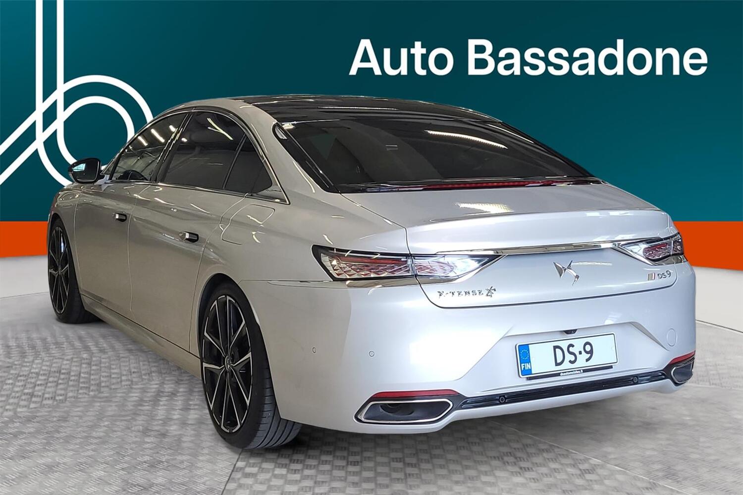 DS 9 vaihtoauto