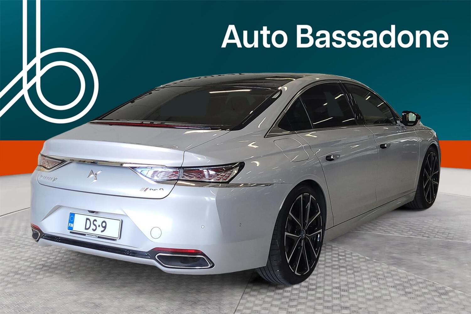 DS 9 vaihtoauto
