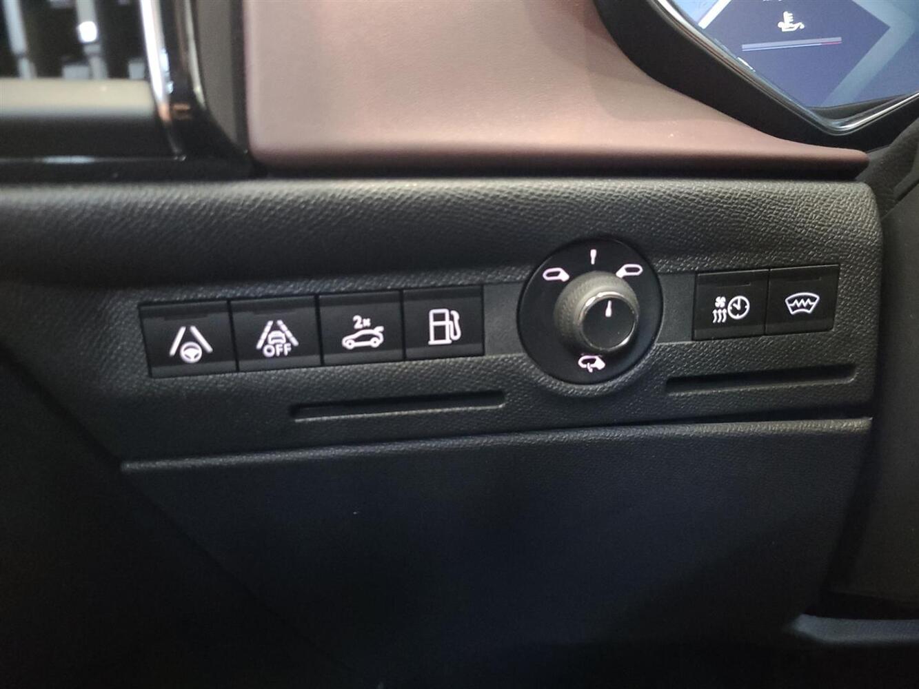 DS 9 vaihtoauto