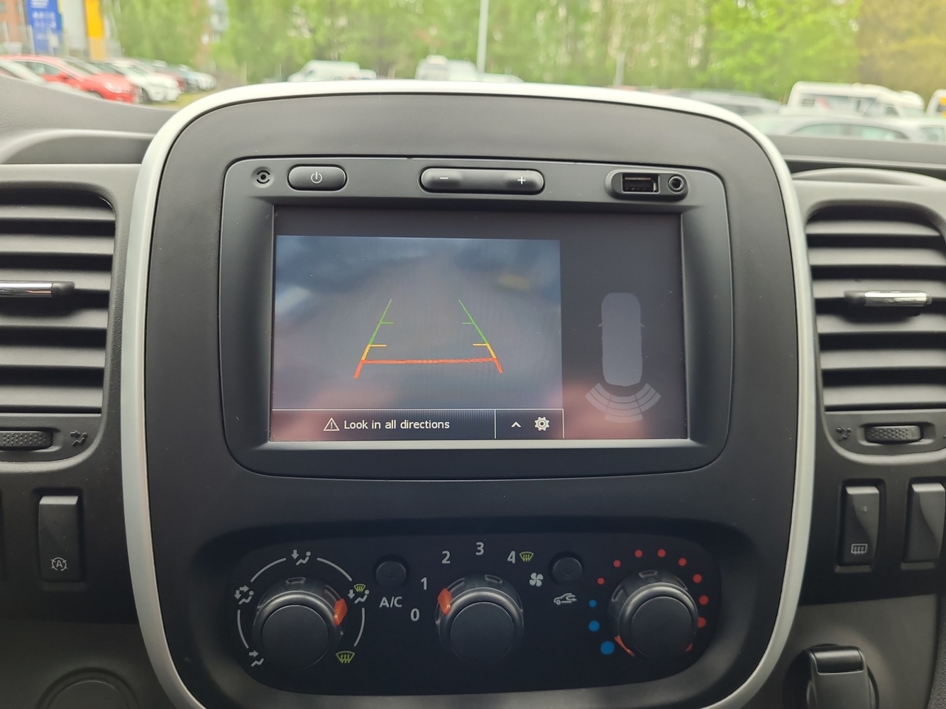 Renault Trafic vaihtoauto