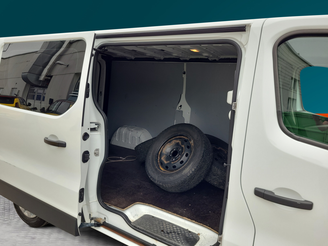 Renault Trafic vaihtoauto