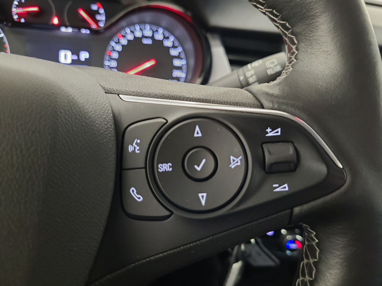 Opel Crossland X vaihtoauto
