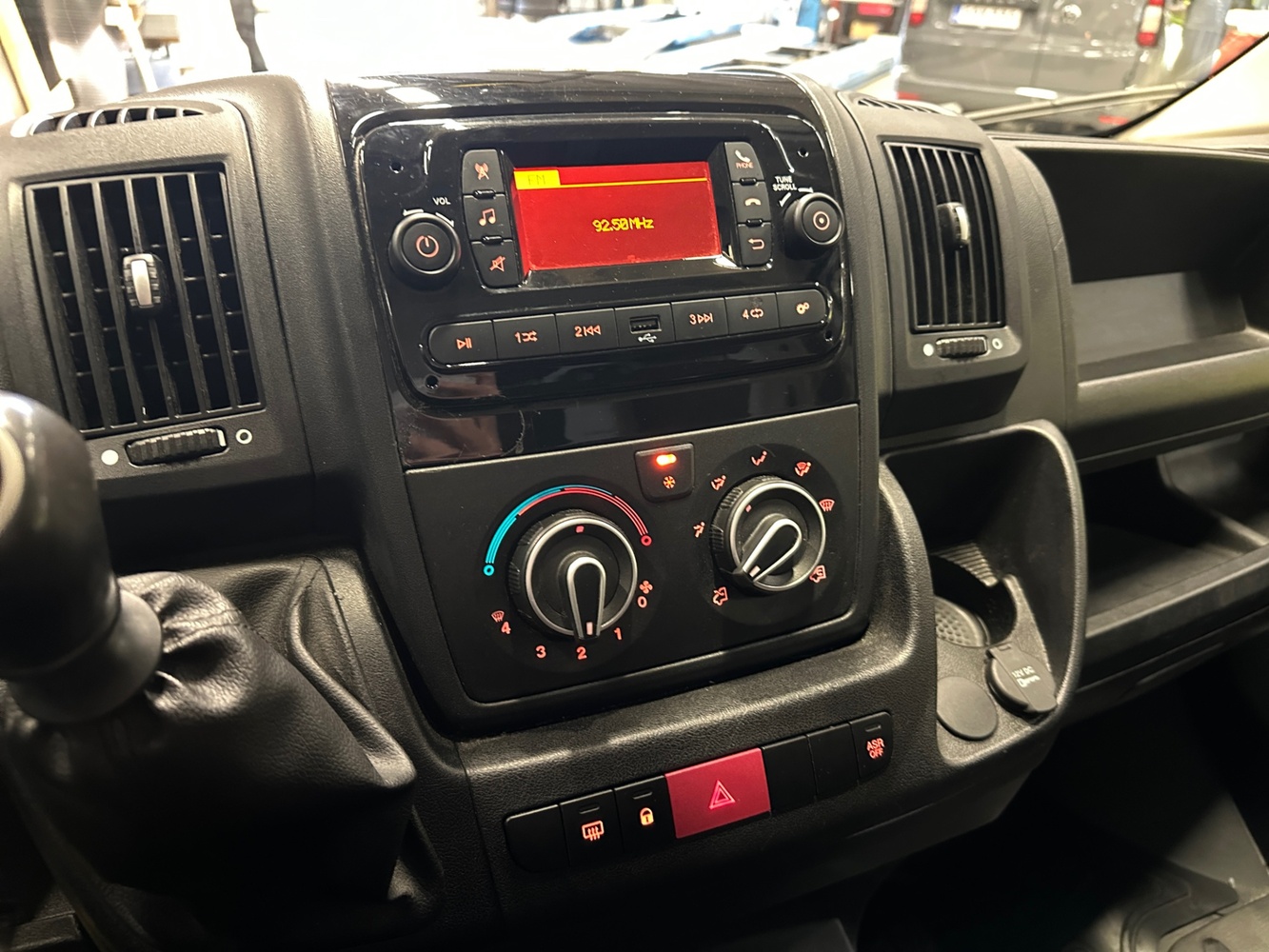 Peugeot Boxer vaihtoauto