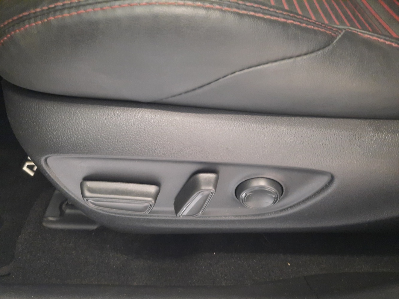 Suzuki Across vaihtoauto