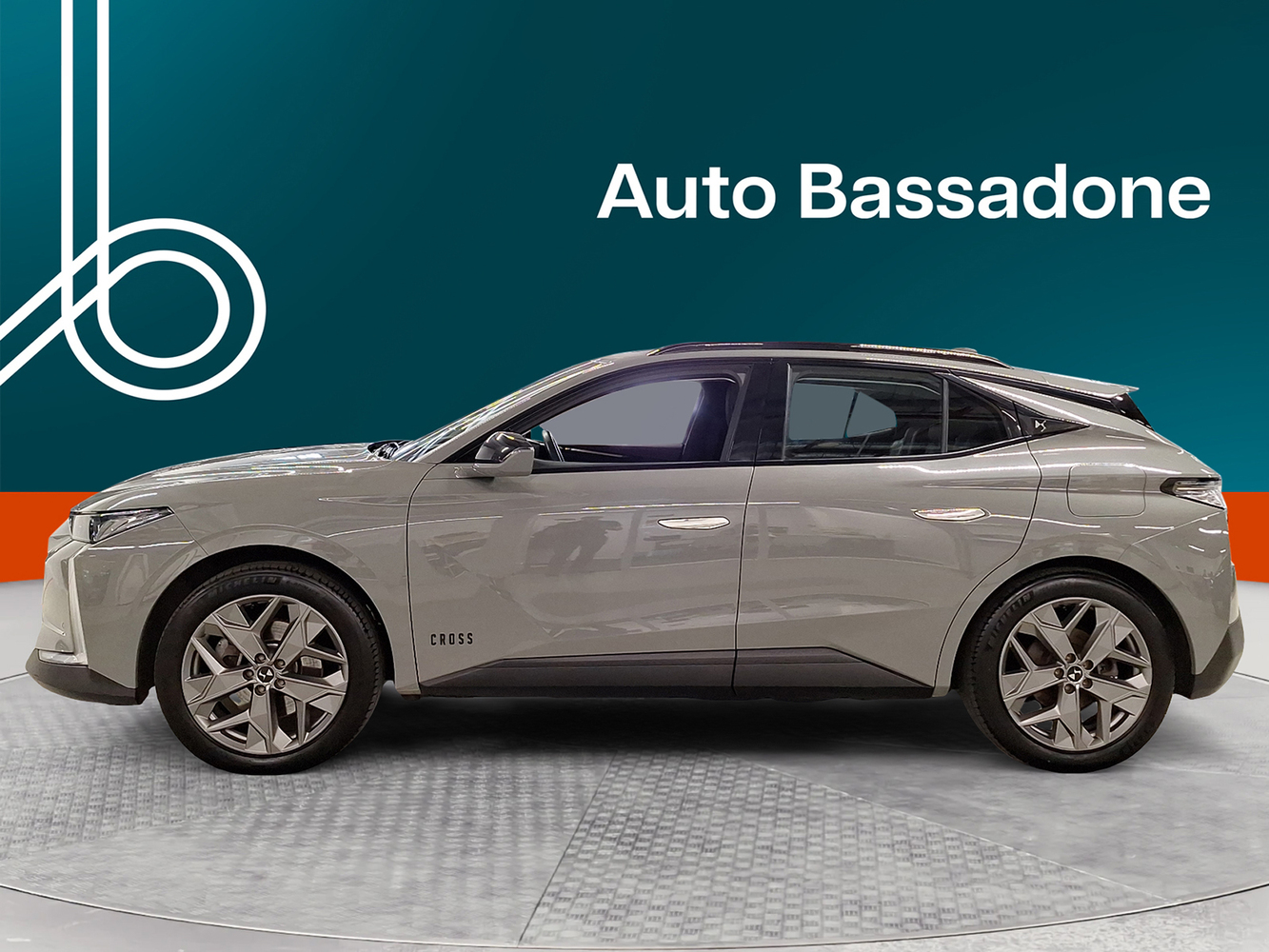 DS 4 vaihtoauto