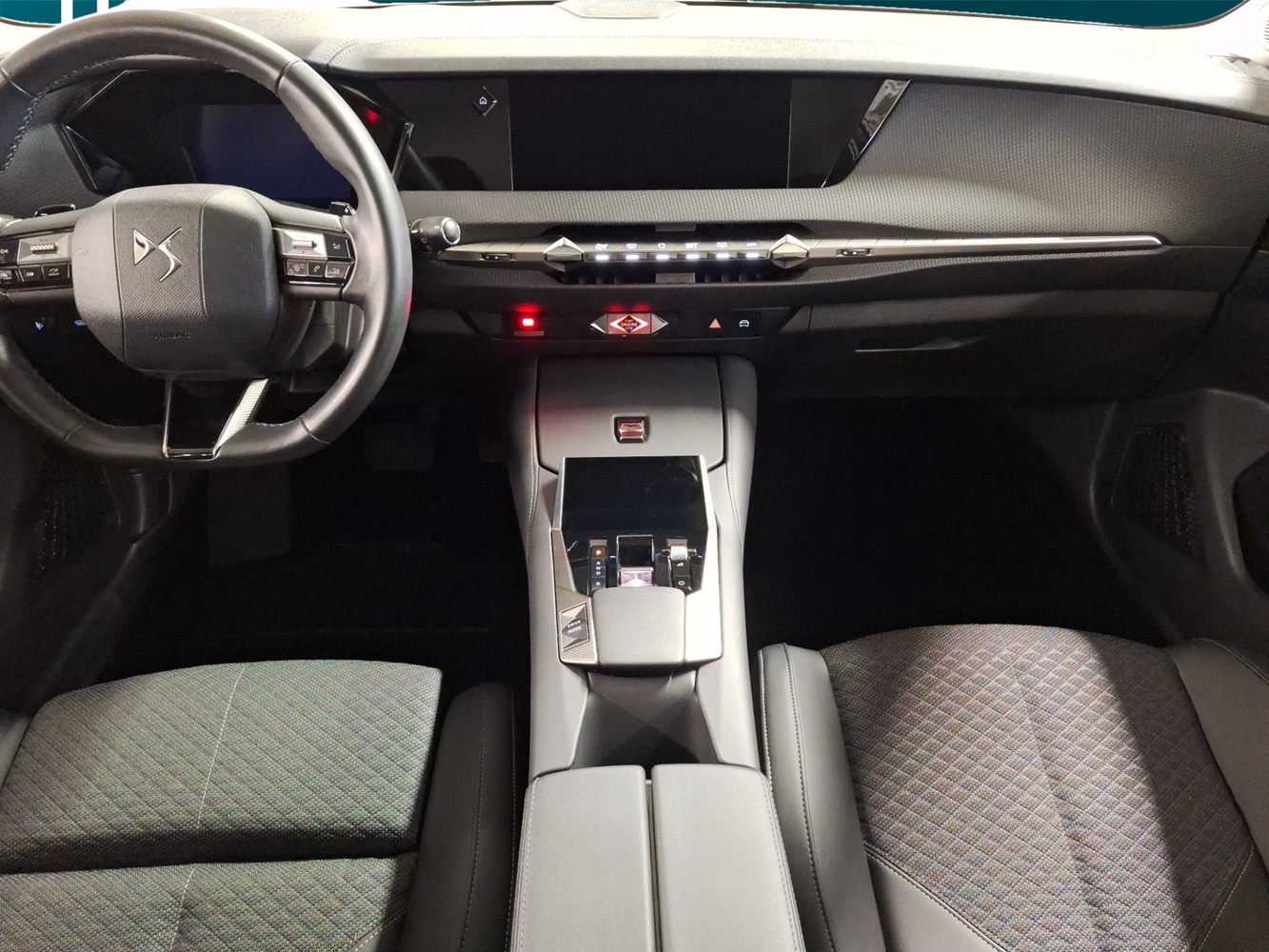 DS 4 vaihtoauto