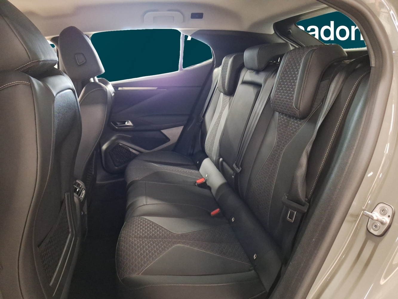 DS 4 vaihtoauto
