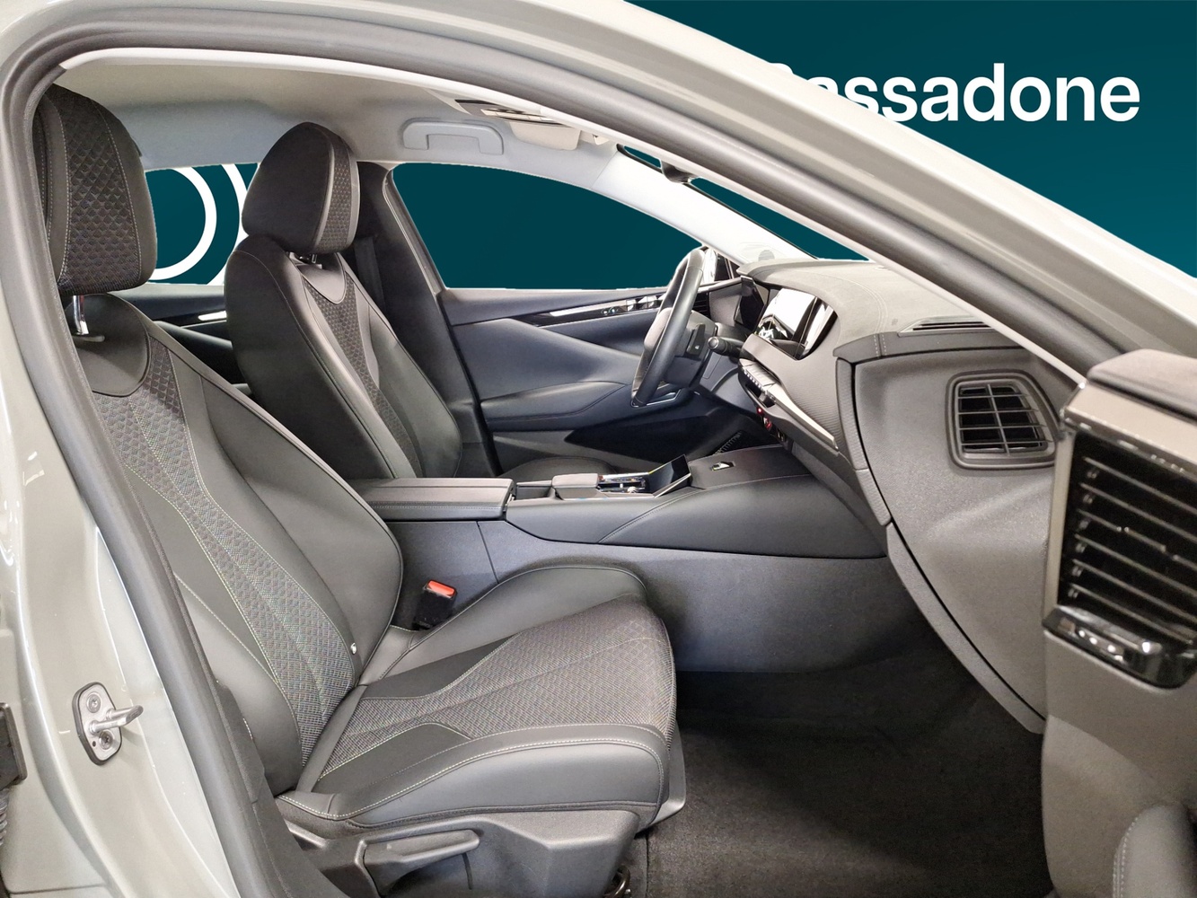 DS 4 vaihtoauto