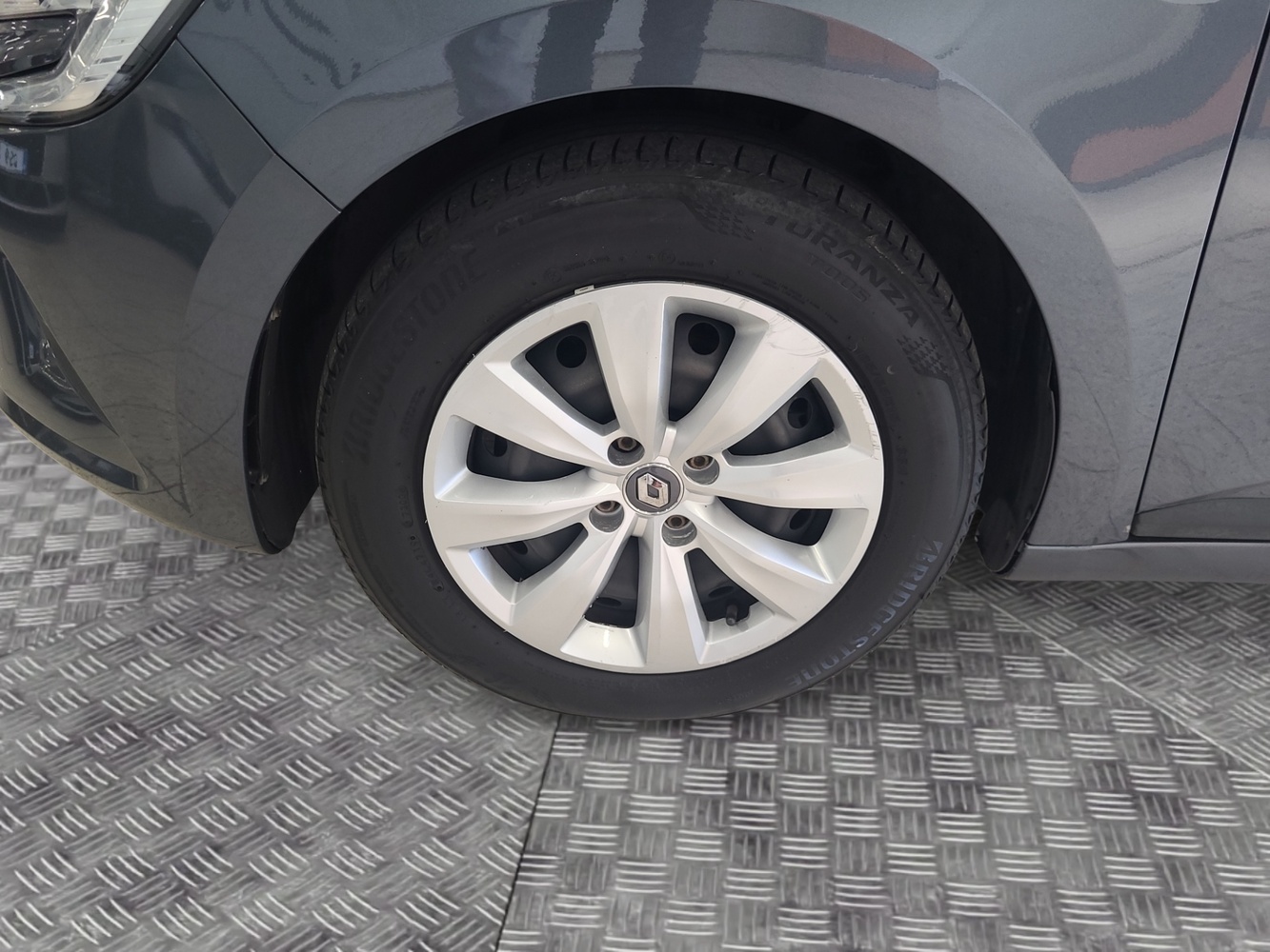 Renault Clio vaihtoauto