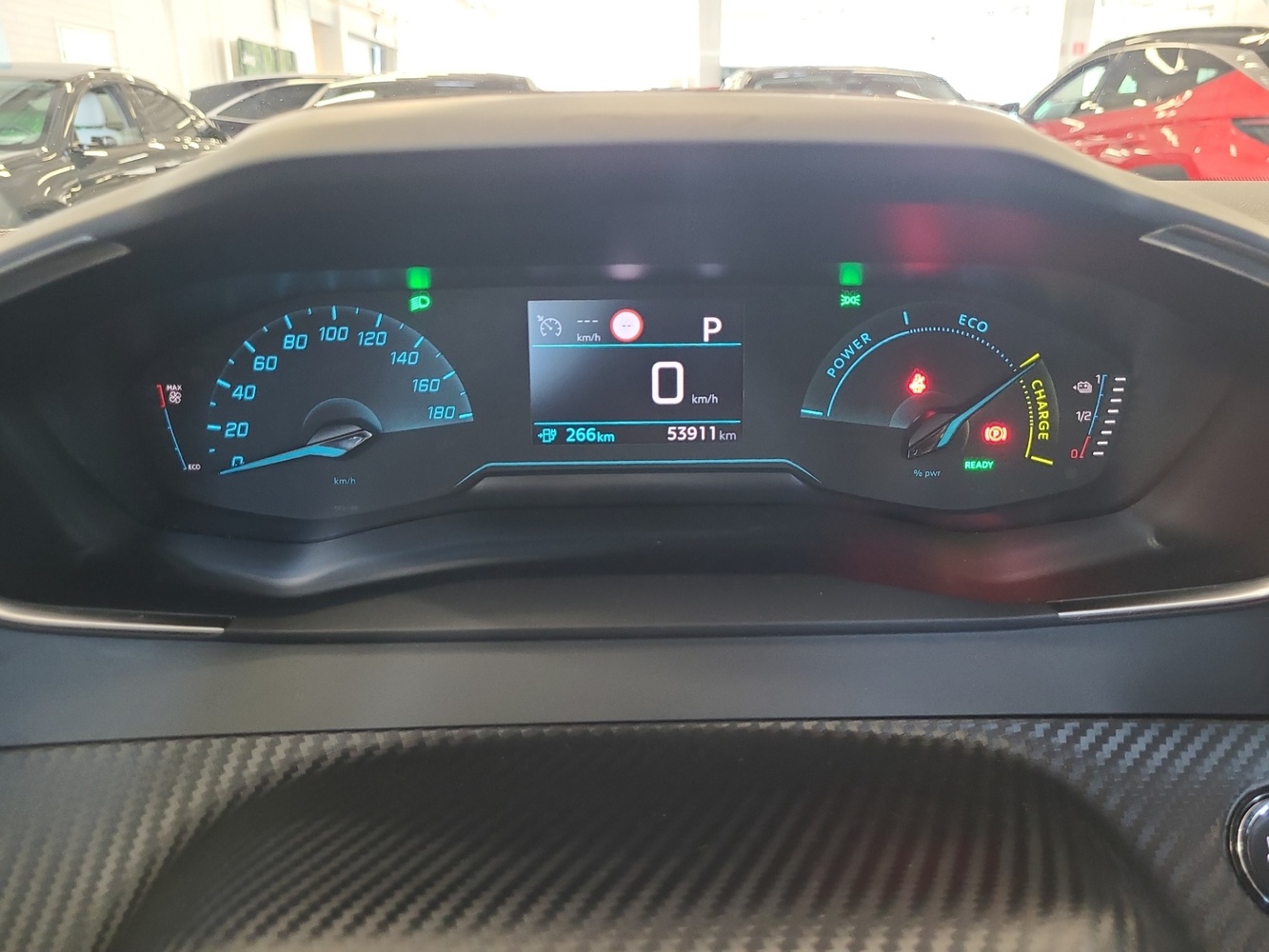 Peugeot e-2008 vaihtoauto