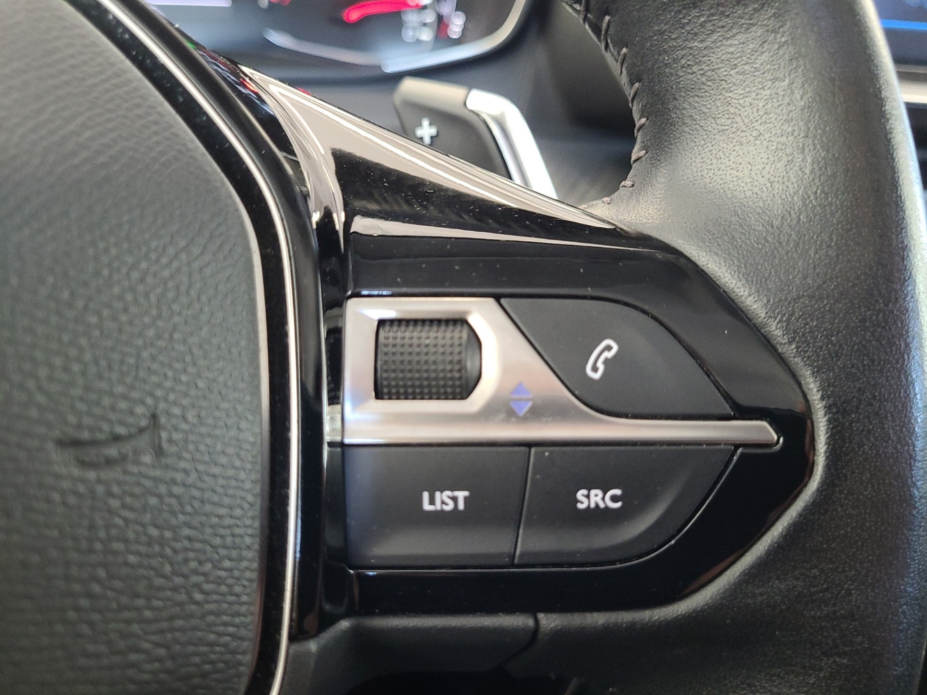 Peugeot 208 vaihtoauto