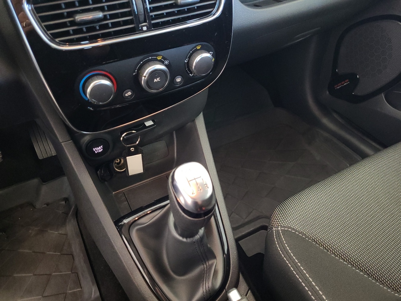 Renault Clio vaihtoauto