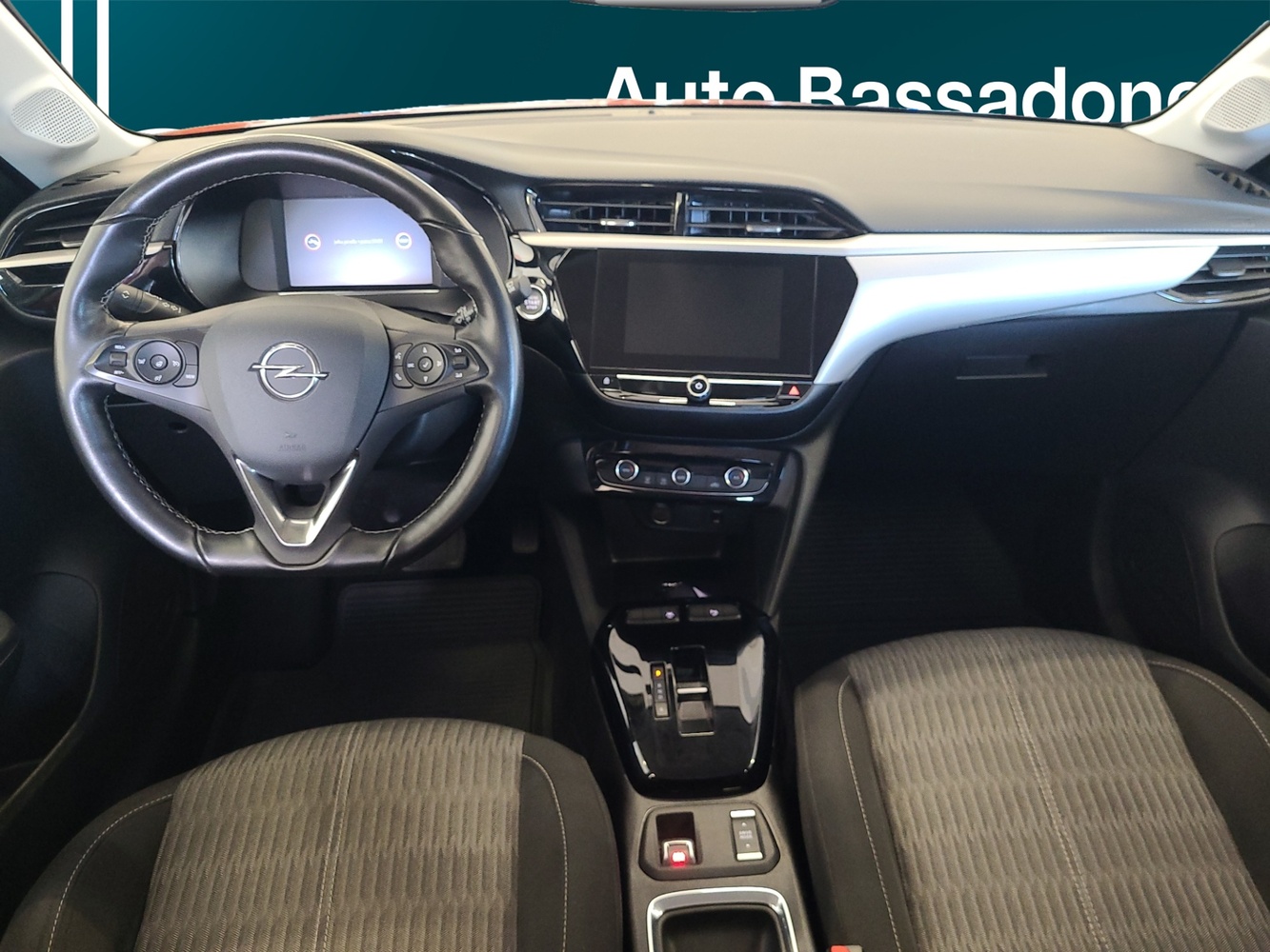 Opel Corsa vaihtoauto