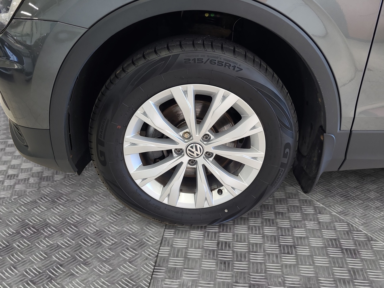 Volkswagen Tiguan vaihtoauto