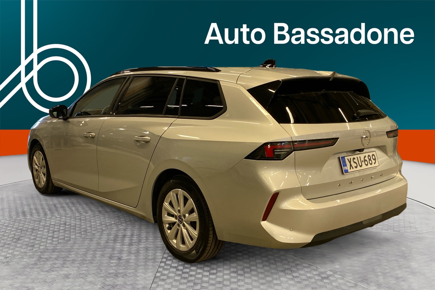 Opel Astra vaihtoauto