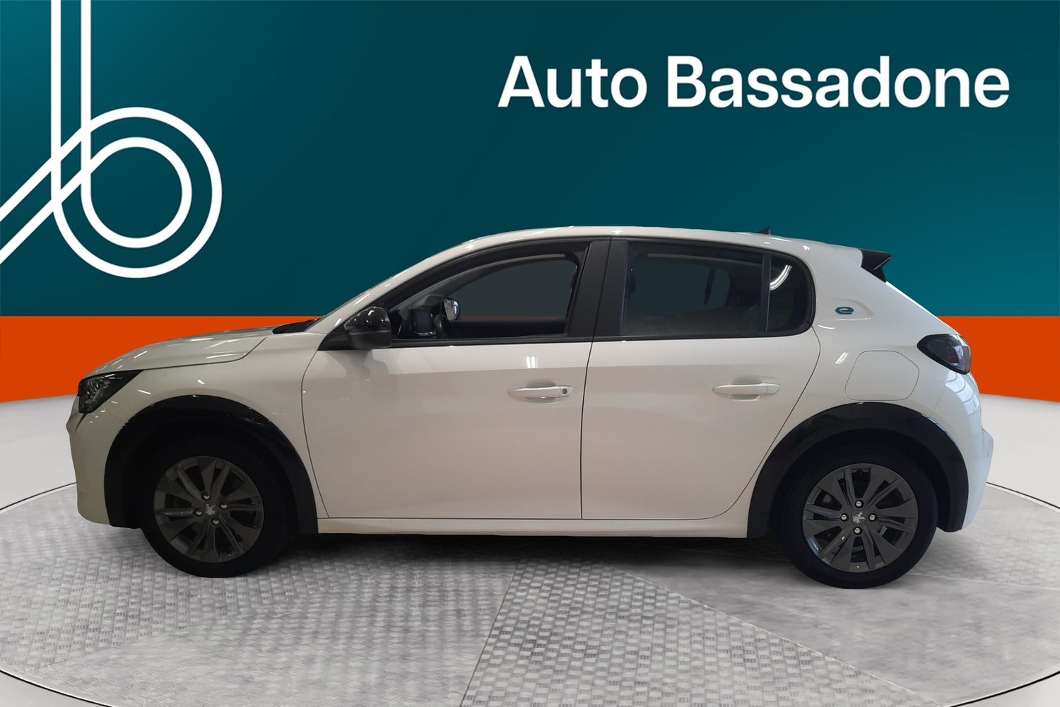 Peugeot e-208 vaihtoauto