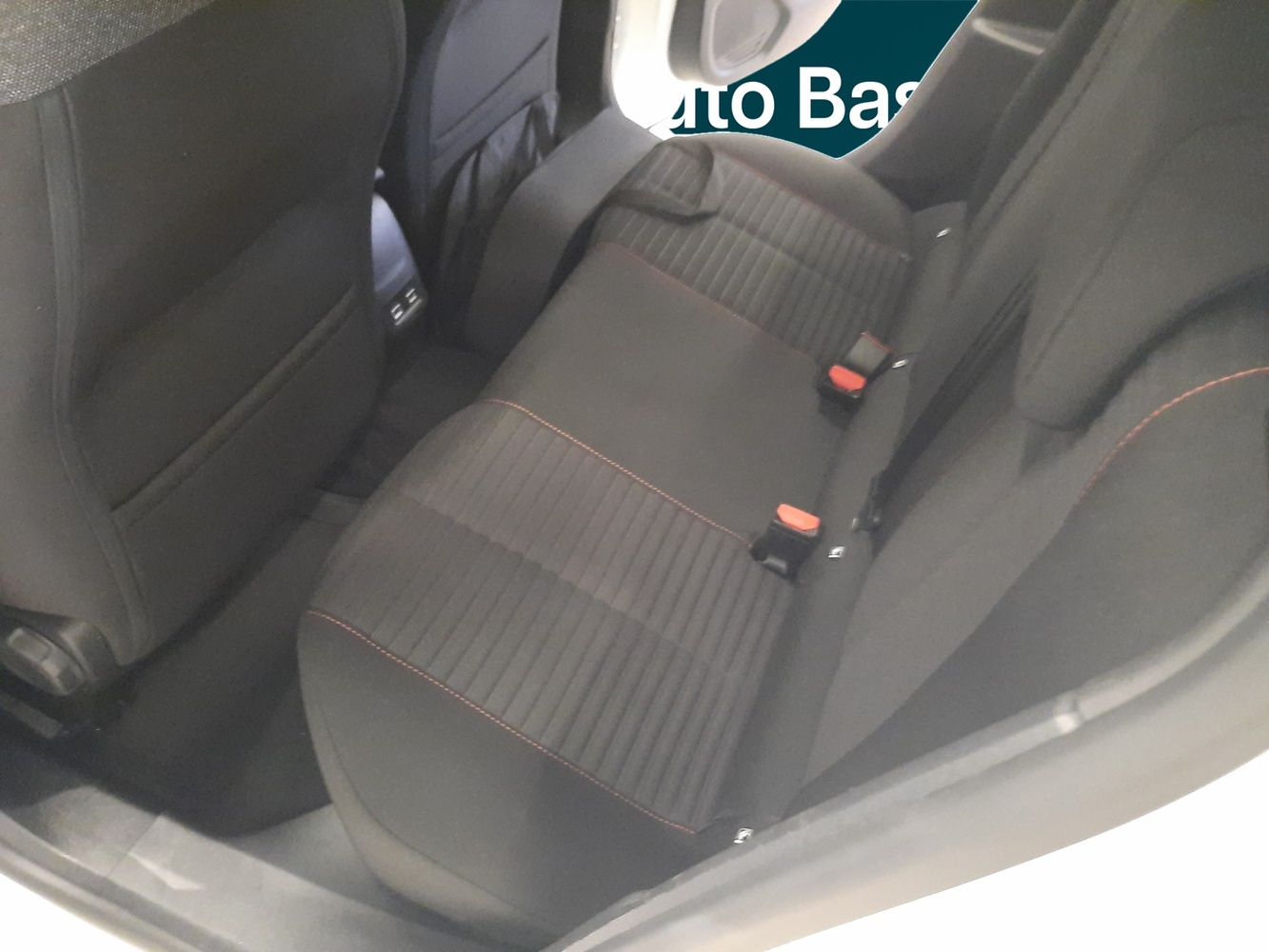 Peugeot e-208 vaihtoauto