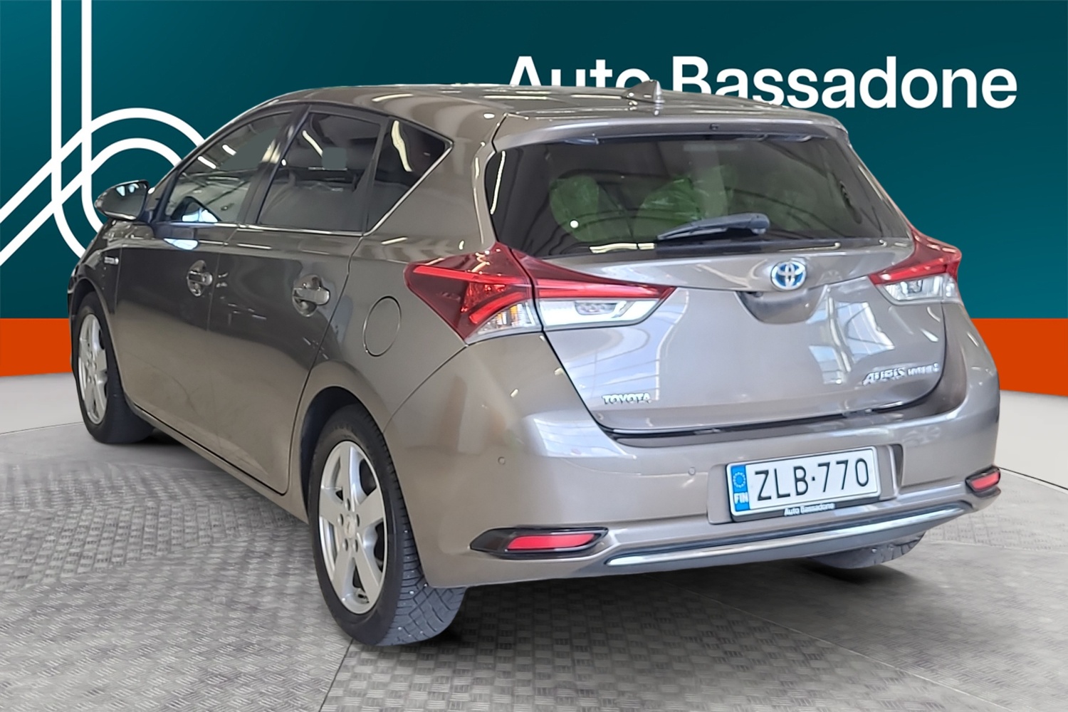 Toyota Auris vaihtoauto