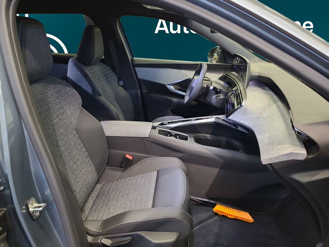 Peugeot E-5008 vaihtoauto