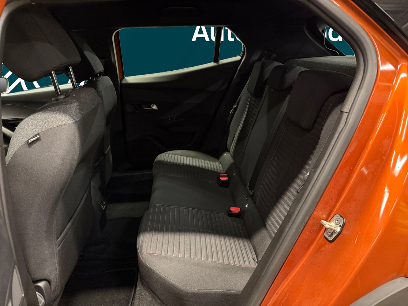 Peugeot e-2008 vaihtoauto