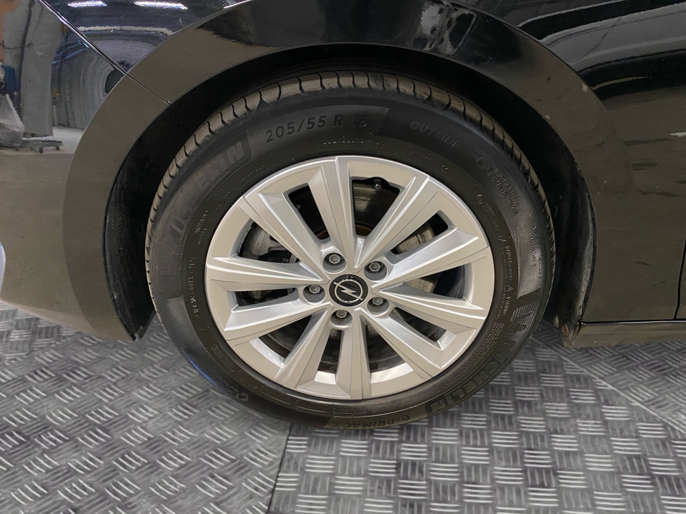 Opel Astra vaihtoauto